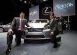 Lexus ES300h 2012 года